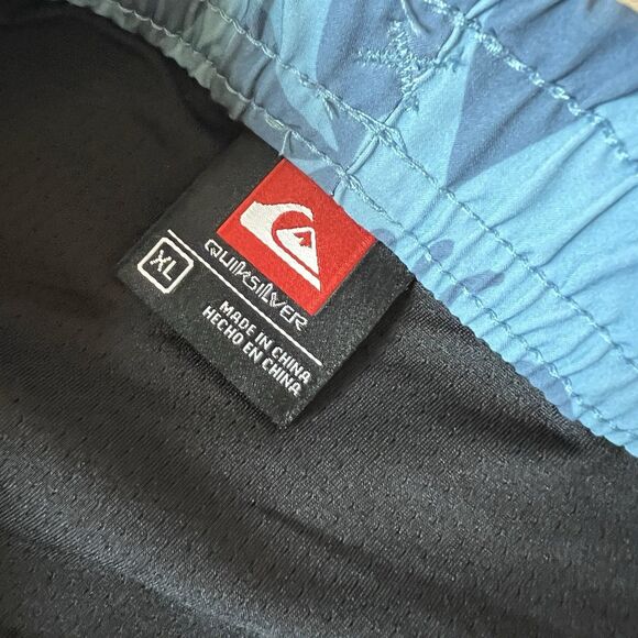 Quiksilver Men's XL Board  Shorts Swim Trunks Elastic Waist Surfsilk Hibiscus - Picture 6 of 8